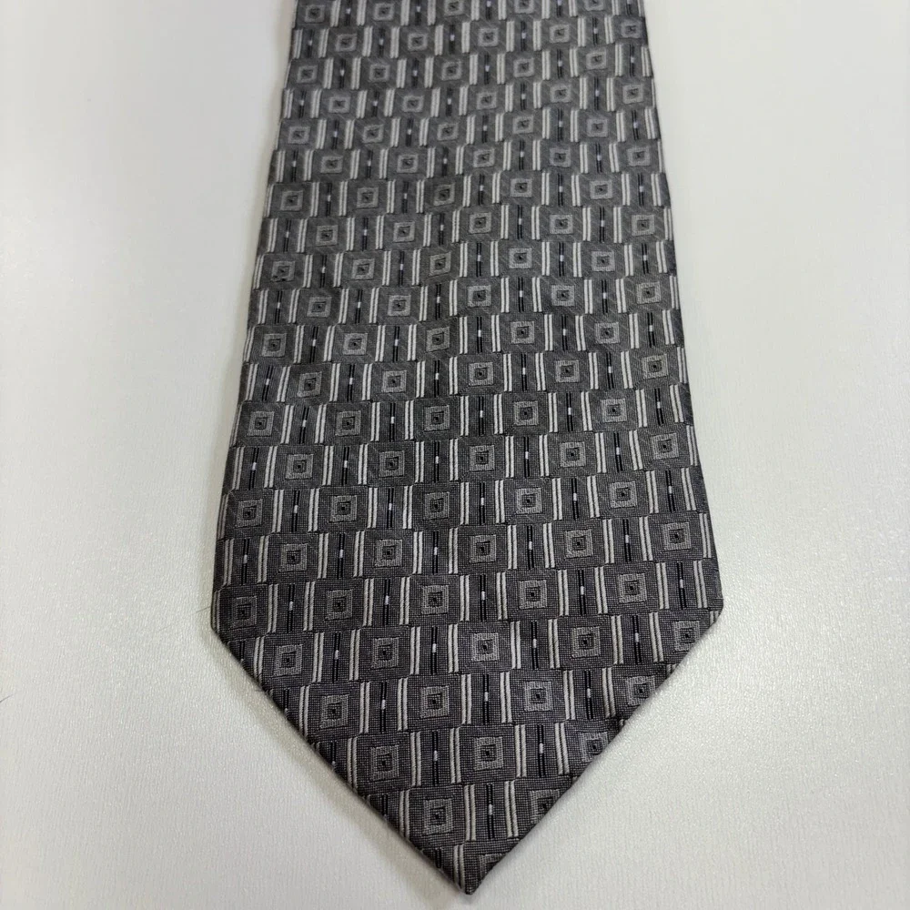 Vintage Manzoni Gray Geometric Silk Tie Made Italy 100% Silk Wide 3.75